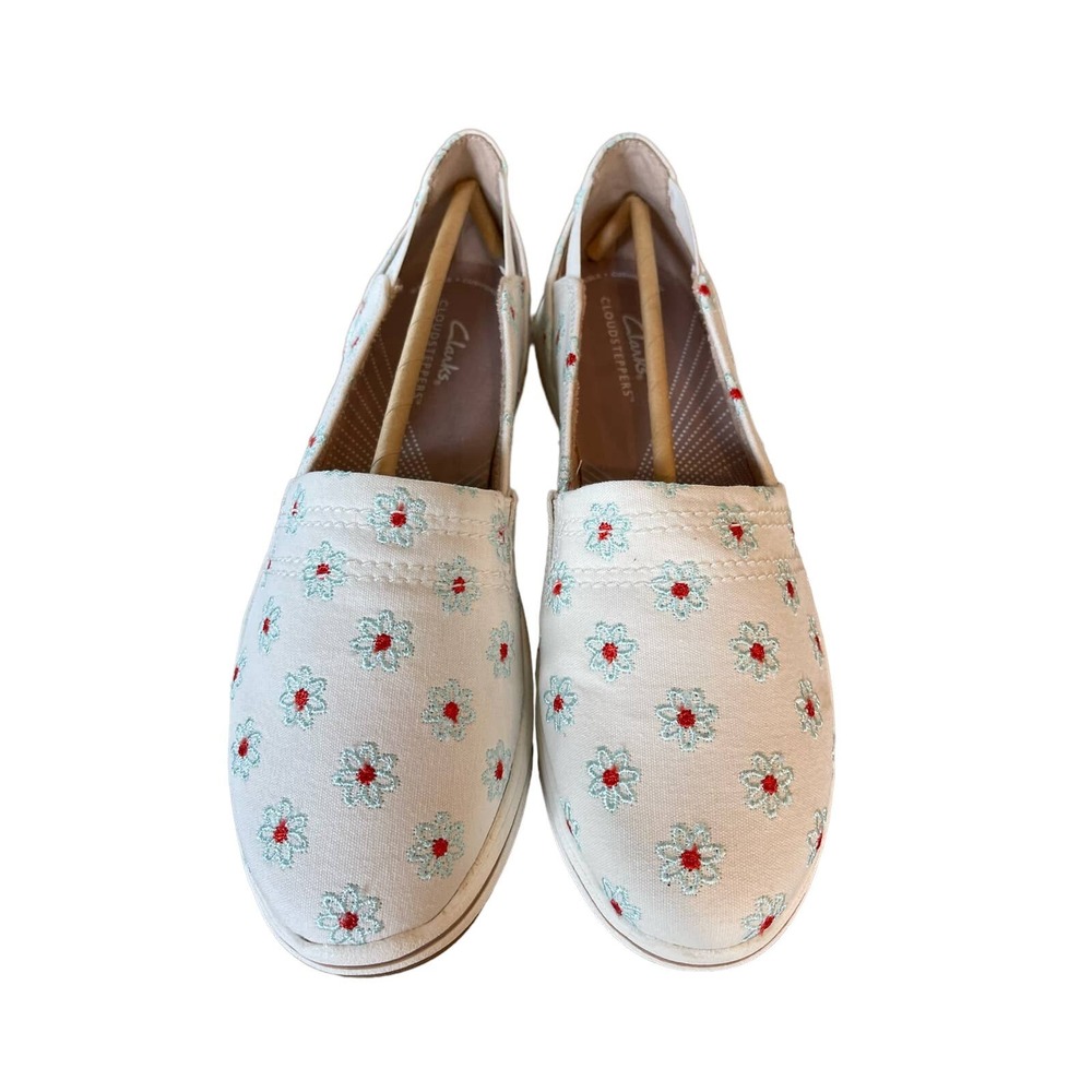 Clark’s Cloudsteppers Slip On Breeze Step White Floral Women’s Shoes Size 8.5 - Picture 3 of 6